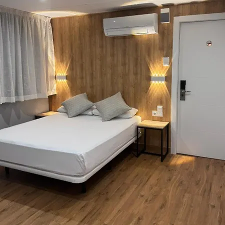 Hotel Medicis-3